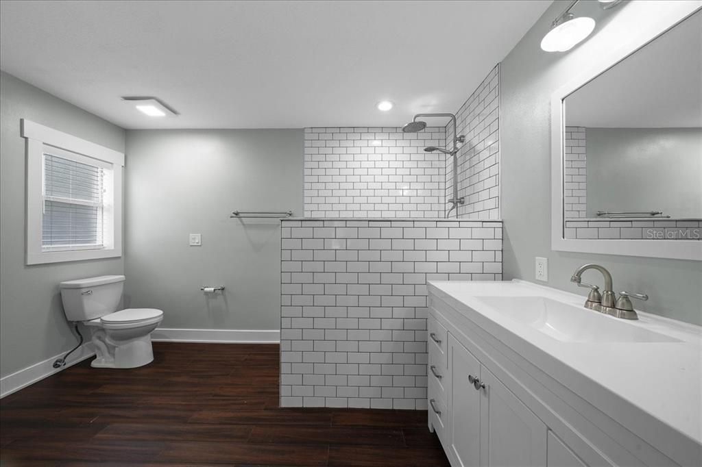 En Venta: $384,990 (3 camas, 2 baños, 1530 Pies cuadrados)