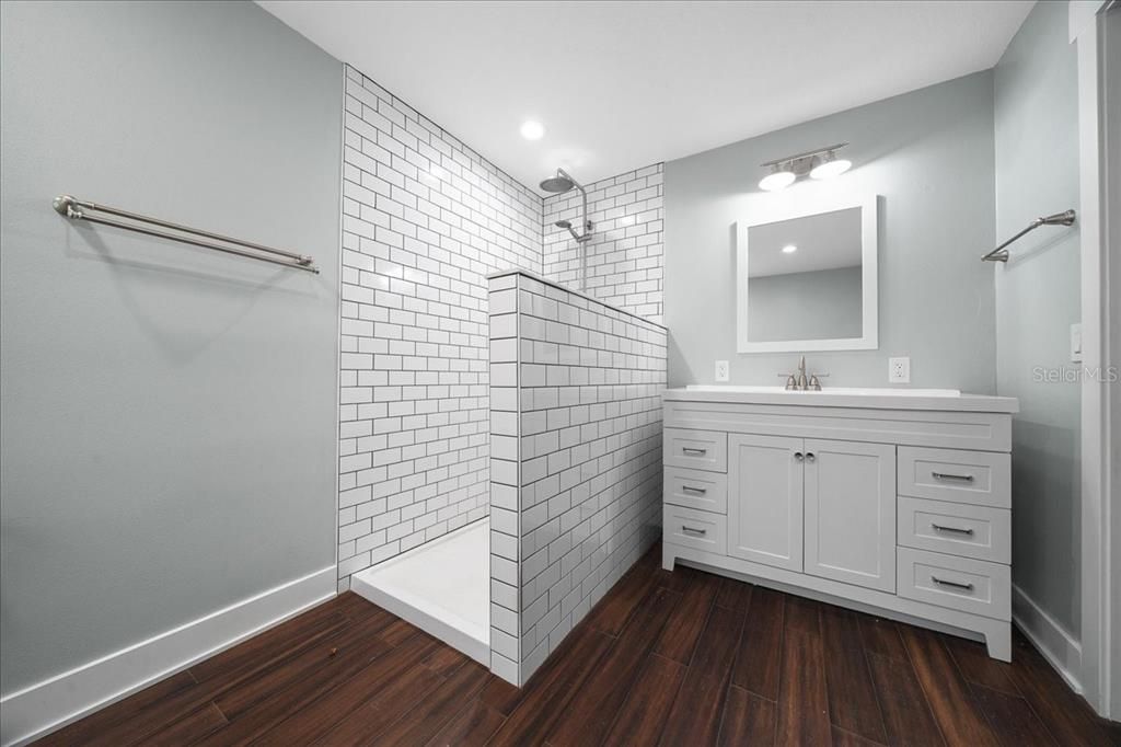 En Venta: $384,990 (3 camas, 2 baños, 1530 Pies cuadrados)