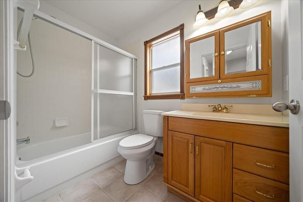 En Venta: $384,990 (3 camas, 2 baños, 1530 Pies cuadrados)