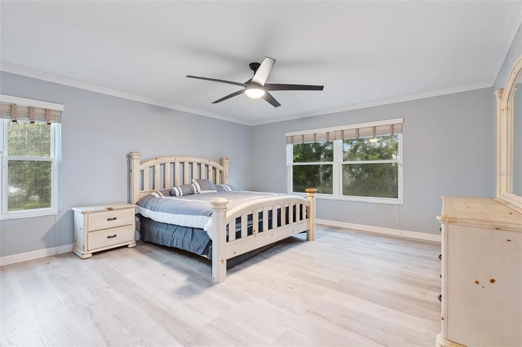 На продажу: $489,900 (4 спален, 3 ванн, 2774 Квадратных фут)