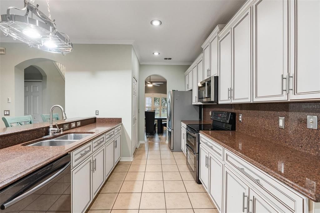 На продажу: $489,900 (4 спален, 3 ванн, 2774 Квадратных фут)