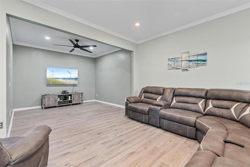 На продажу: $489,900 (4 спален, 3 ванн, 2774 Квадратных фут)