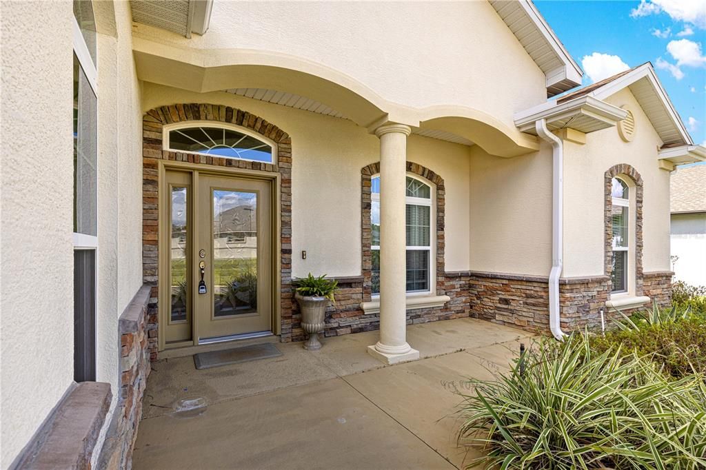 For Sale: $429,900 (3 beds, 2 baths, 1955 Square Feet)