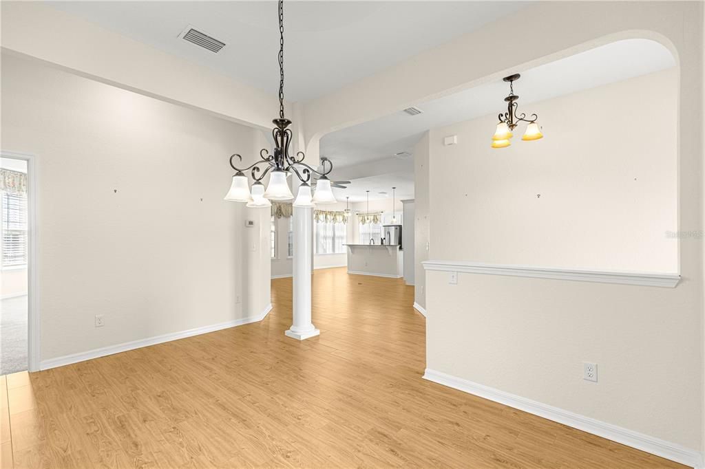 For Sale: $429,900 (3 beds, 2 baths, 1955 Square Feet)