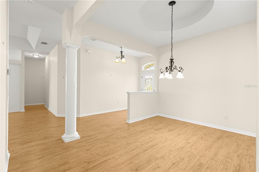 For Sale: $429,900 (3 beds, 2 baths, 1955 Square Feet)