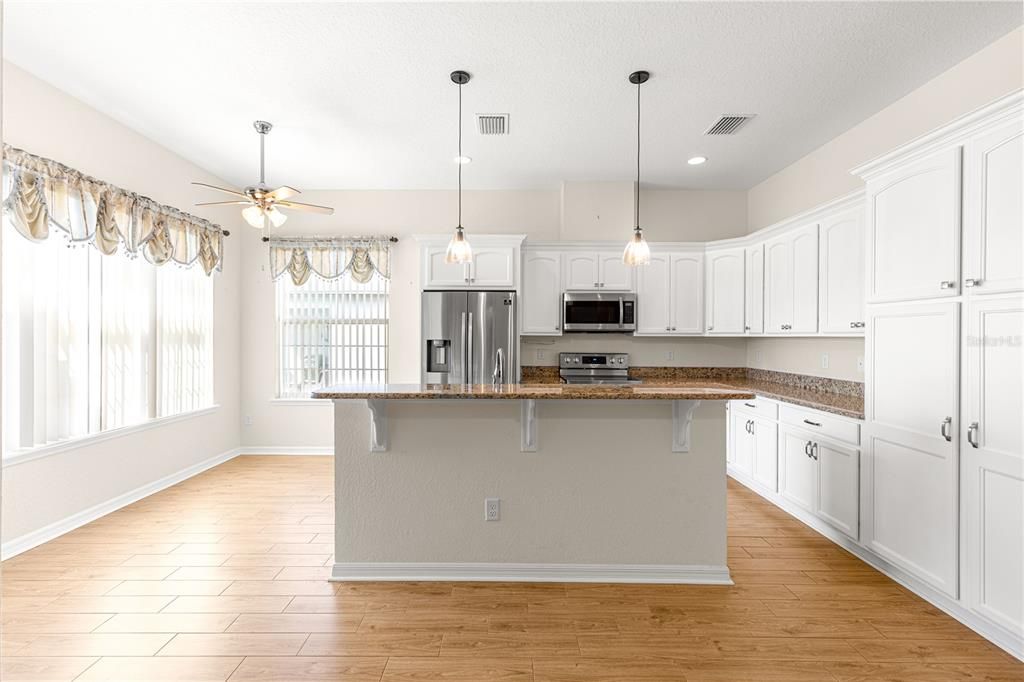 For Sale: $429,900 (3 beds, 2 baths, 1955 Square Feet)