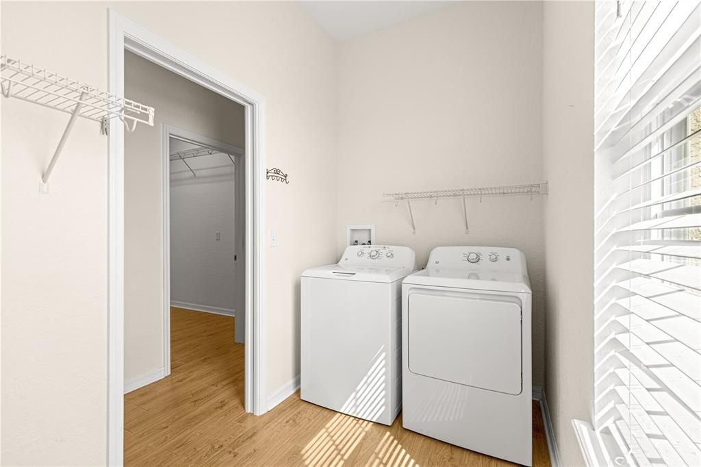 For Sale: $429,900 (3 beds, 2 baths, 1955 Square Feet)