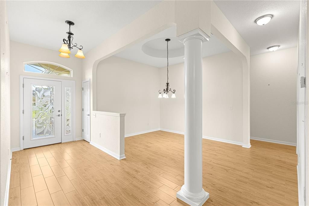 For Sale: $429,900 (3 beds, 2 baths, 1955 Square Feet)