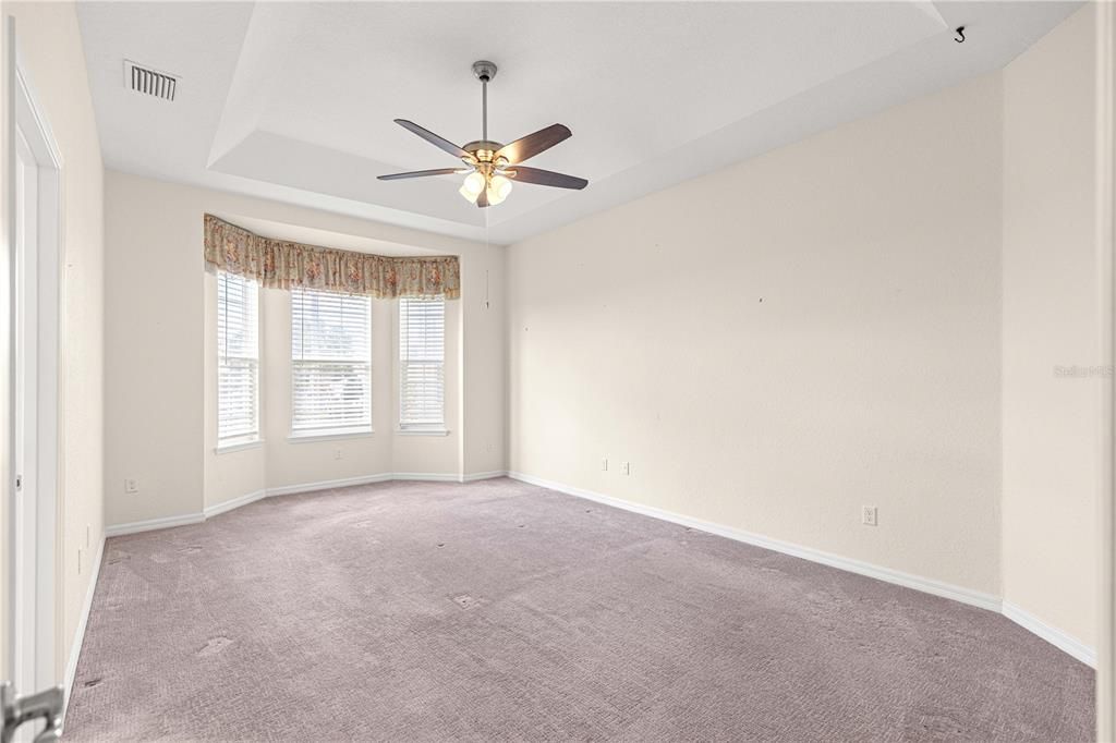 For Sale: $429,900 (3 beds, 2 baths, 1955 Square Feet)