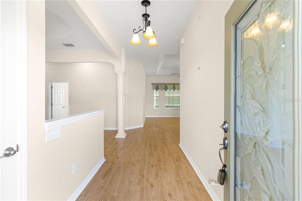 For Sale: $429,900 (3 beds, 2 baths, 1955 Square Feet)