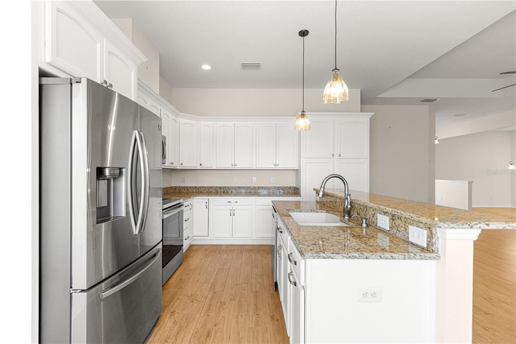 For Sale: $429,900 (3 beds, 2 baths, 1955 Square Feet)