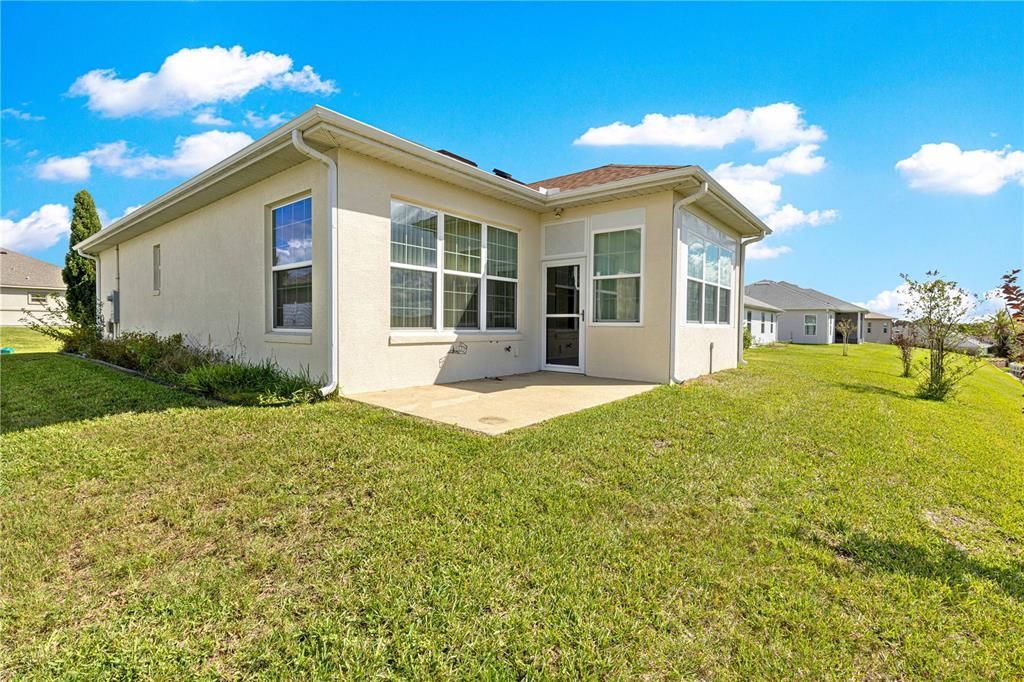 For Sale: $429,900 (3 beds, 2 baths, 1955 Square Feet)