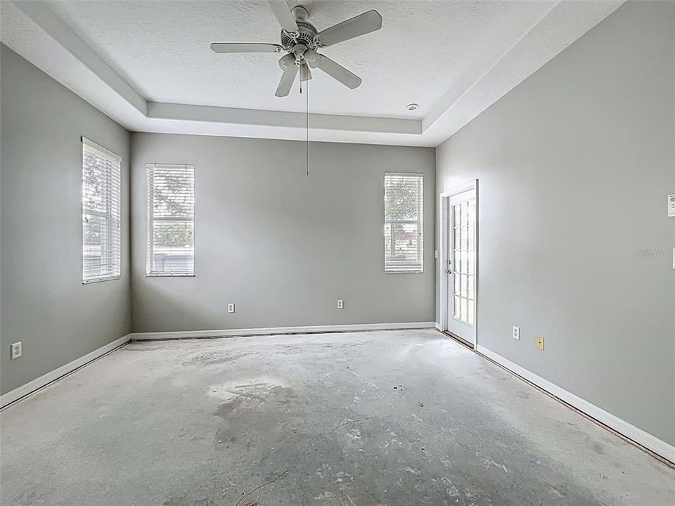 Active With Contract: $289,000 (4 beds, 3 baths, 2169 Square Feet)