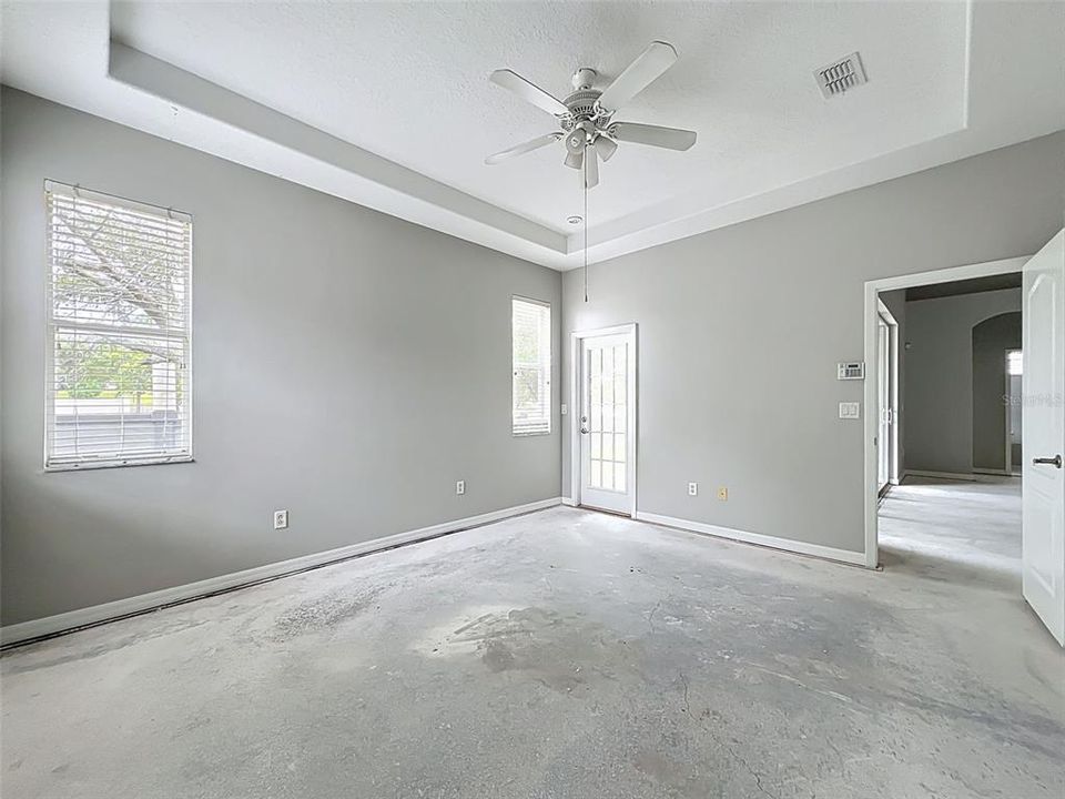 Active With Contract: $289,000 (4 beds, 3 baths, 2169 Square Feet)