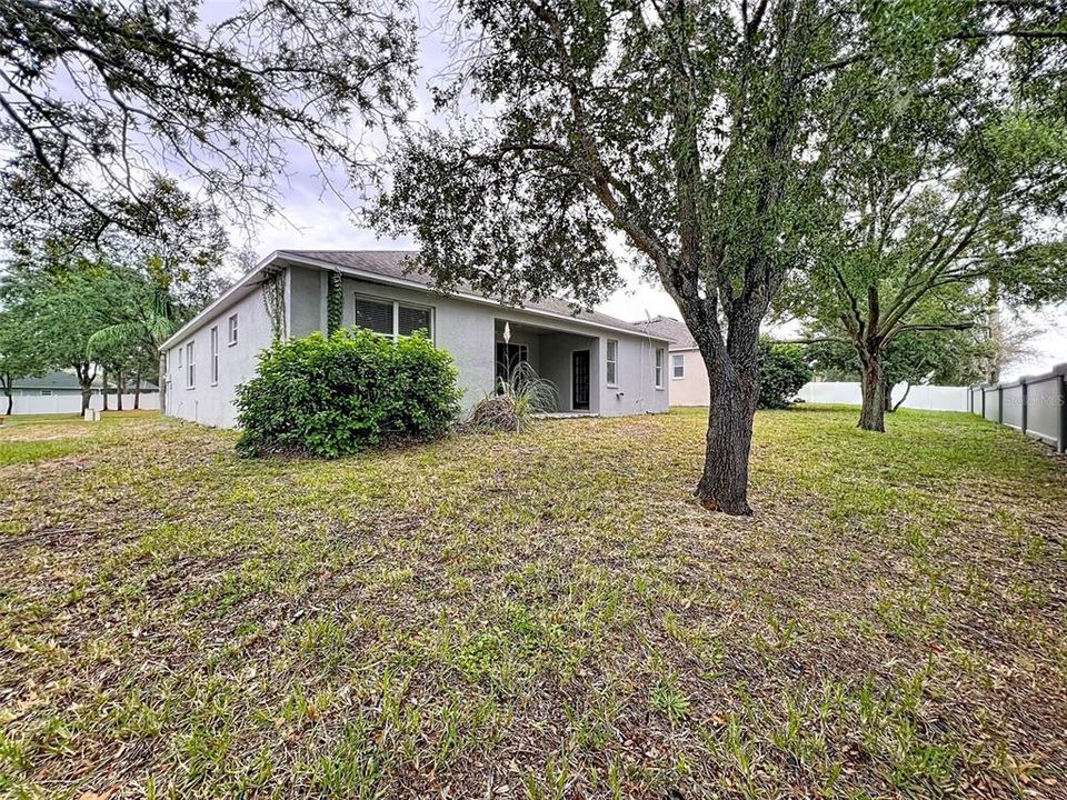 Active With Contract: $289,000 (4 beds, 3 baths, 2169 Square Feet)