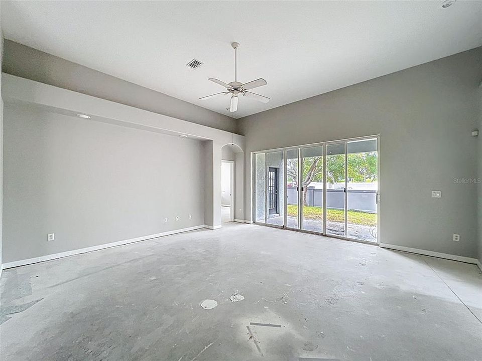 Active With Contract: $289,000 (4 beds, 3 baths, 2169 Square Feet)