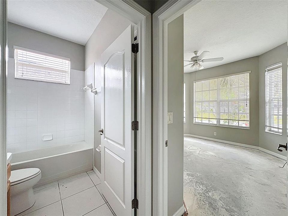 Active With Contract: $289,000 (4 beds, 3 baths, 2169 Square Feet)