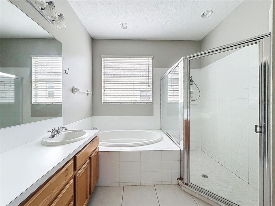 Active With Contract: $289,000 (4 beds, 3 baths, 2169 Square Feet)