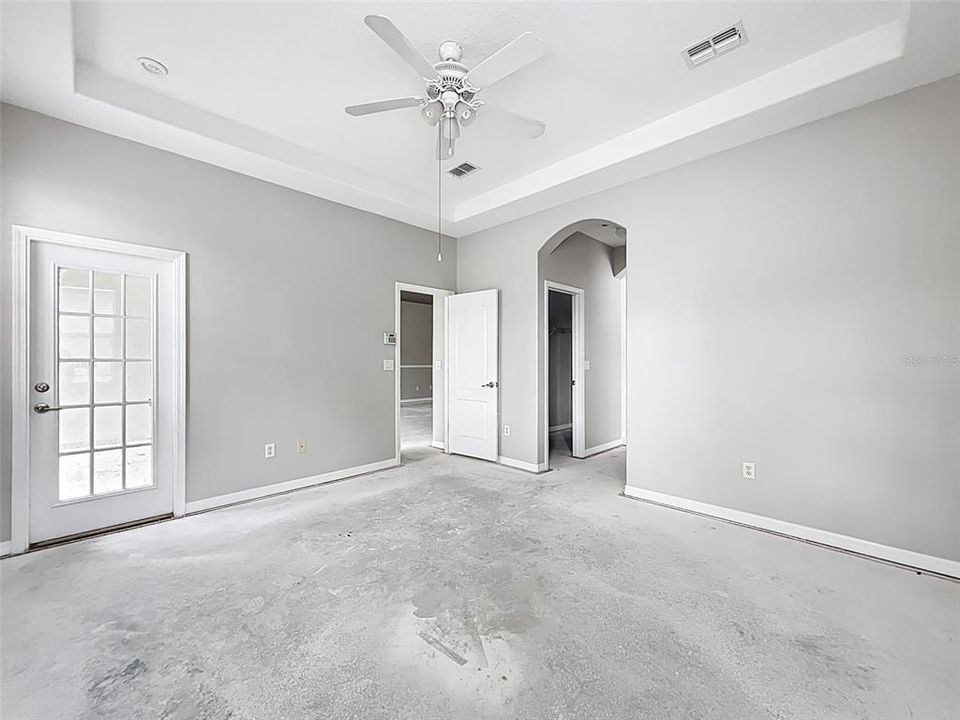 Active With Contract: $289,000 (4 beds, 3 baths, 2169 Square Feet)