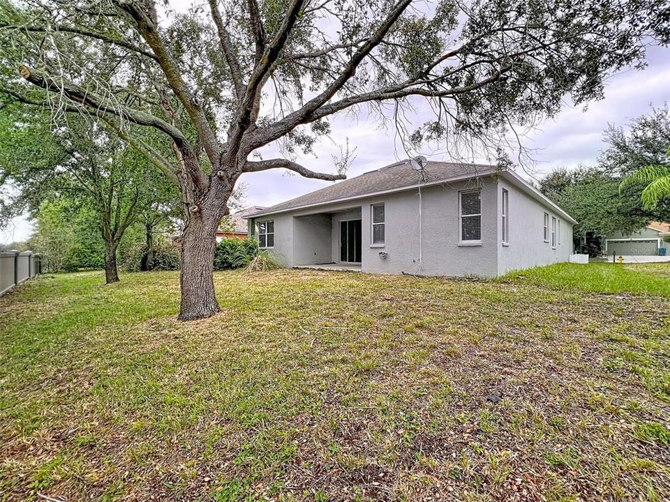 Active With Contract: $289,000 (4 beds, 3 baths, 2169 Square Feet)