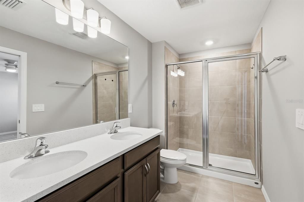 For Sale: $535,000 (3 beds, 2 baths, 1912 Square Feet)