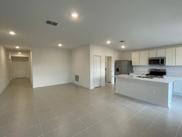 En Renta: $1,795 (3 camas, 2 baños, 1487 Pies cuadrados)