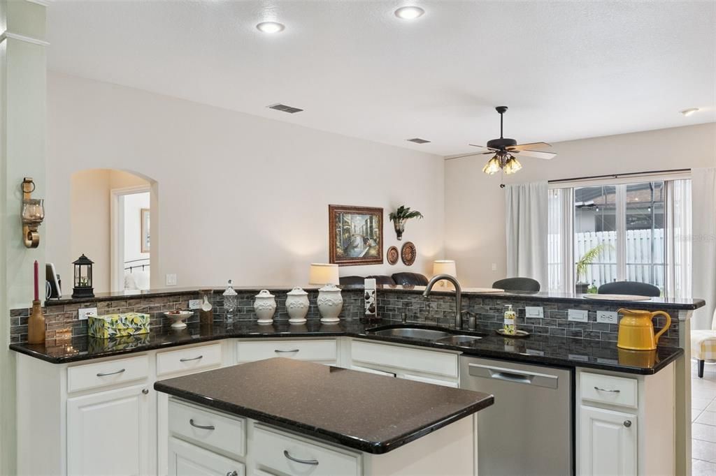 Active With Contract: $659,900 (3 beds, 2 baths, 2357 Square Feet)