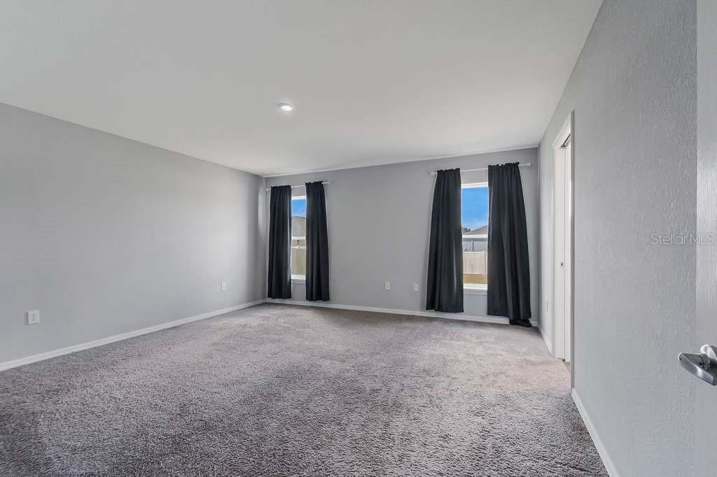 For Sale: $290,000 (4 beds, 2 baths, 1730 Square Feet)