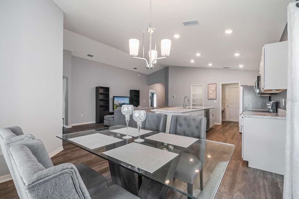 For Sale: $290,000 (4 beds, 2 baths, 1730 Square Feet)