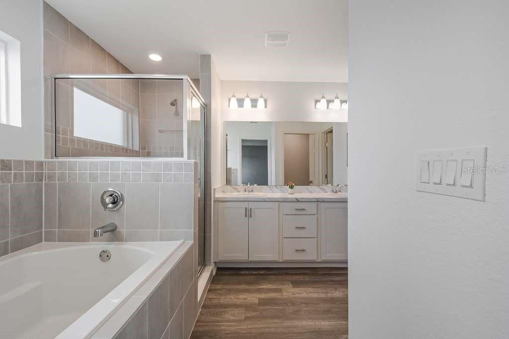 For Sale: $290,000 (4 beds, 2 baths, 1730 Square Feet)