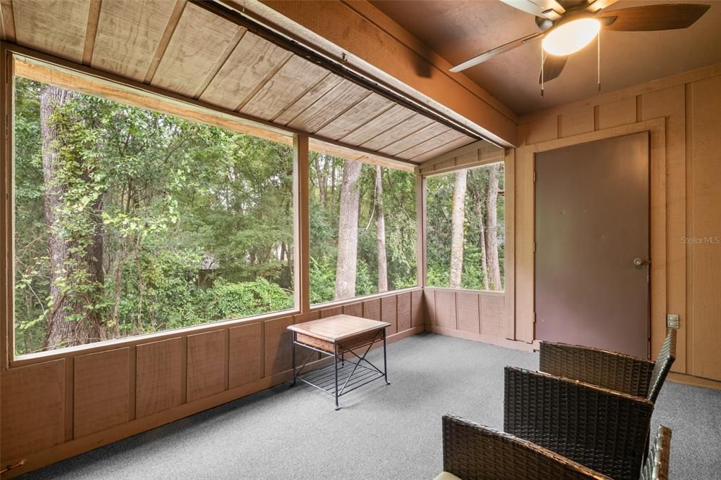 Active With Contract: $195,000 (3 beds, 3 baths, 1370 Square Feet)