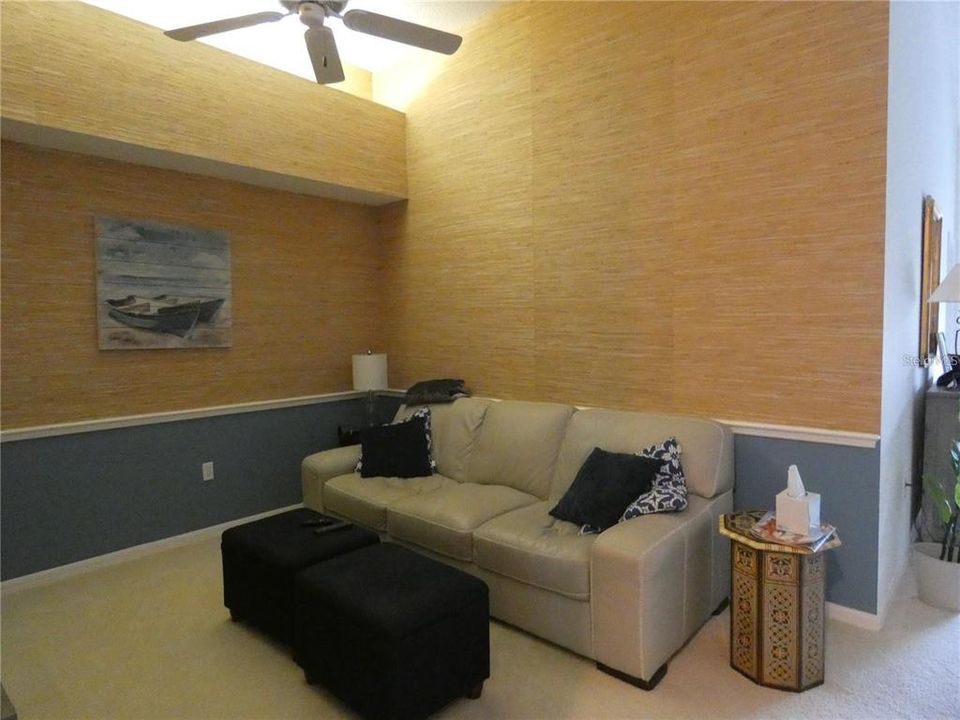 For Rent: $1,700 (2 beds, 2 baths, 1310 Square Feet)