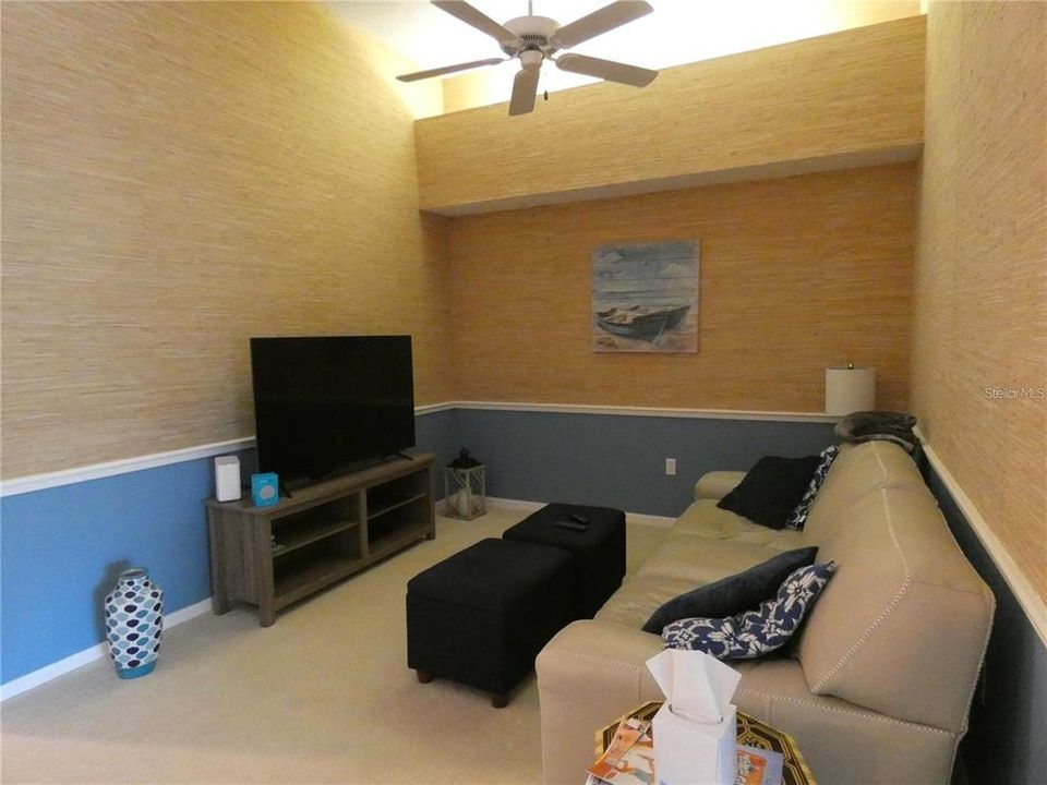 For Rent: $1,700 (2 beds, 2 baths, 1310 Square Feet)