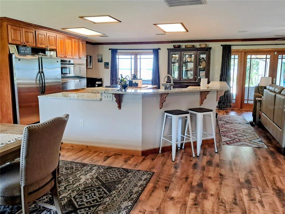 Active With Contract: $565,000 (2 beds, 3 baths, 2387 Square Feet)