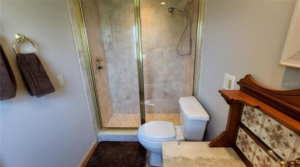 Active With Contract: $565,000 (2 beds, 3 baths, 2387 Square Feet)