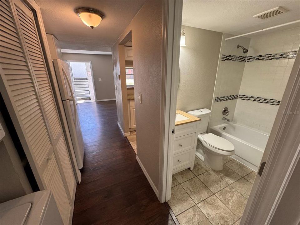 For Sale: $120,000 (1 beds, 1 baths, 504 Square Feet)