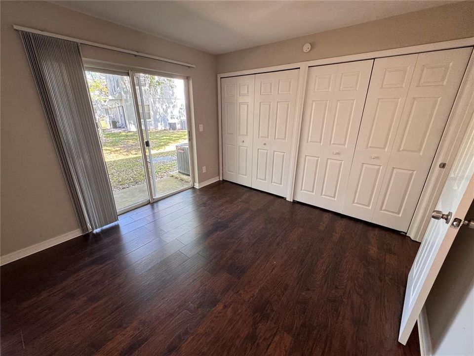 For Sale: $120,000 (1 beds, 1 baths, 504 Square Feet)