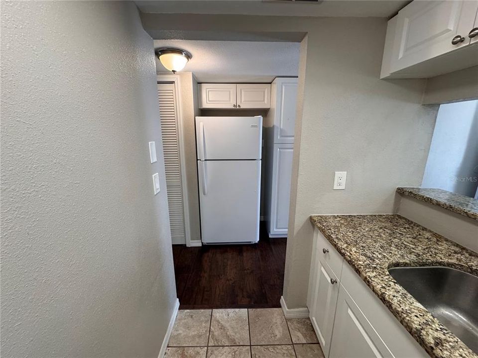 For Sale: $120,000 (1 beds, 1 baths, 504 Square Feet)
