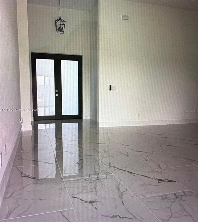 For Sale: $450,000 (4 beds, 3 baths, 2016 Square Feet)