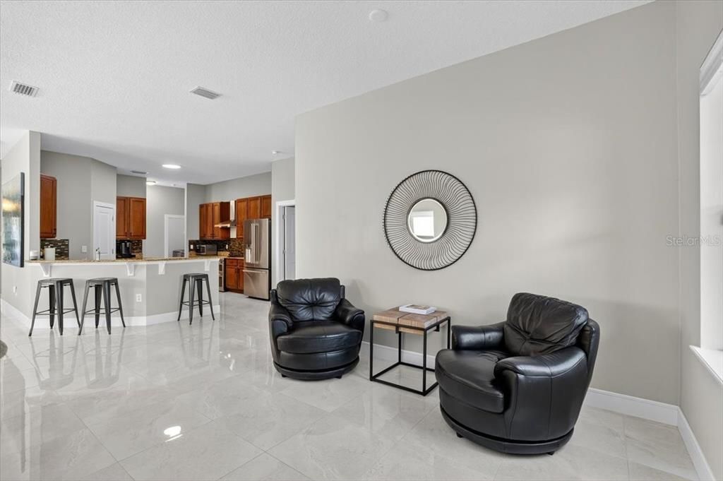 На продажу: $649,900 (5 спален, 3 ванн, 3430 Квадратных фут)