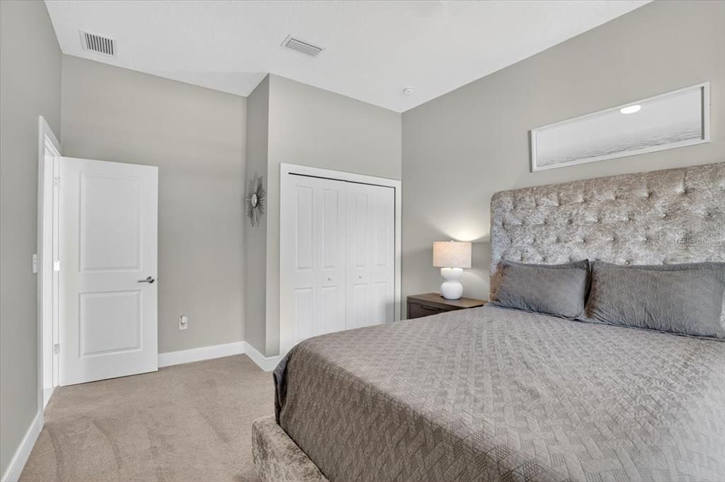 На продажу: $649,900 (5 спален, 3 ванн, 3430 Квадратных фут)