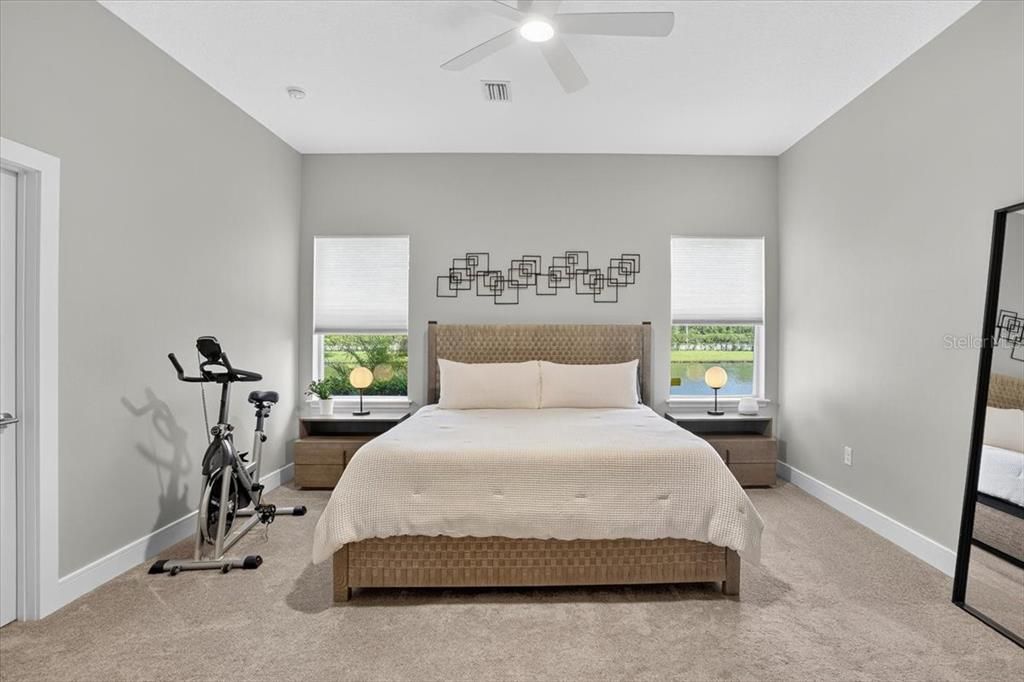 На продажу: $649,900 (5 спален, 3 ванн, 3430 Квадратных фут)