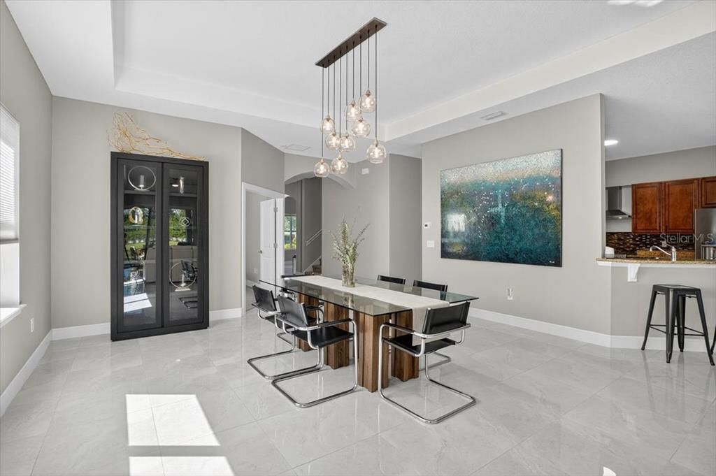 На продажу: $649,900 (5 спален, 3 ванн, 3430 Квадратных фут)