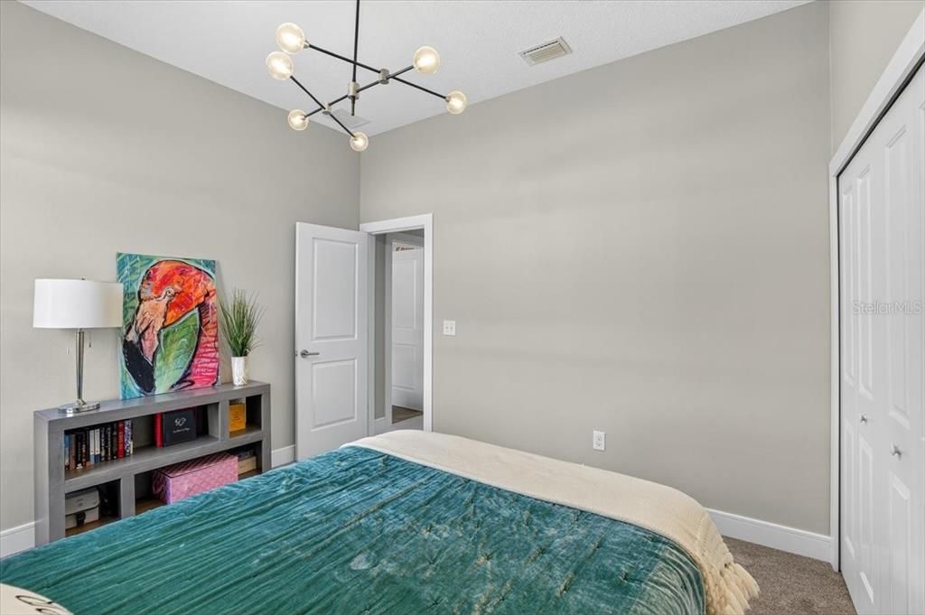 На продажу: $649,900 (5 спален, 3 ванн, 3430 Квадратных фут)