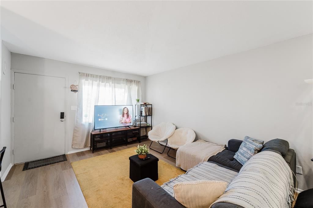 En Venta: $194,990 (2 camas, 1 baños, 1061 Pies cuadrados)