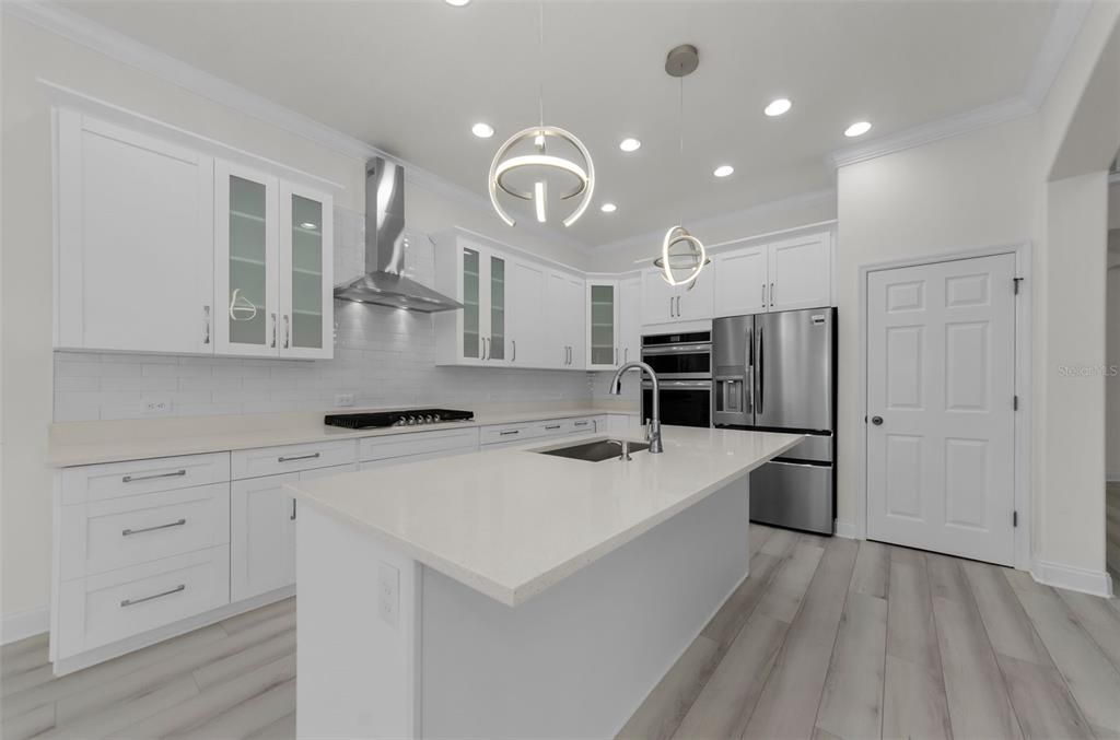 En Renta: $4,495 (4 camas, 3 baños, 3301 Pies cuadrados)