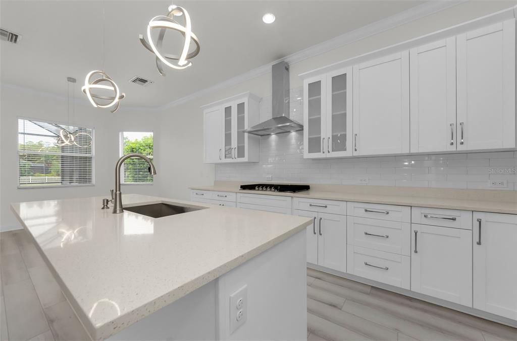 En Renta: $4,495 (4 camas, 3 baños, 3301 Pies cuadrados)