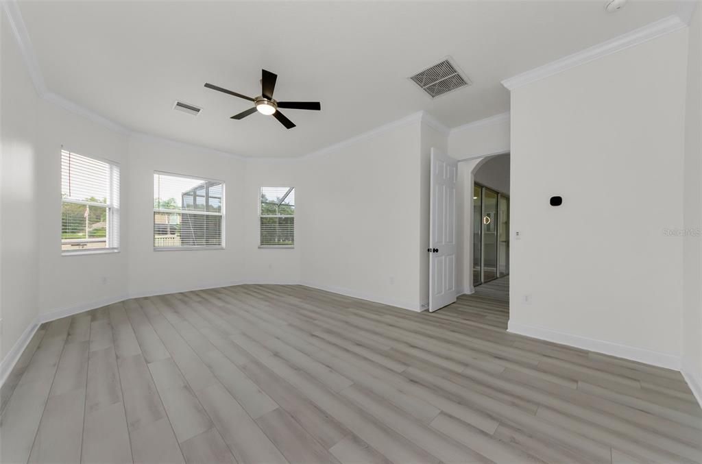 En Renta: $4,495 (4 camas, 3 baños, 3301 Pies cuadrados)