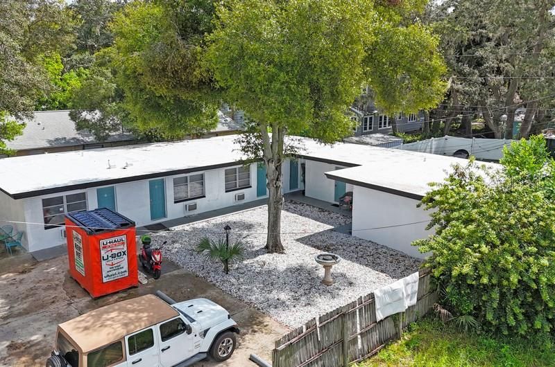 Под контрактом: $975,000 (6 спален, 0 ванн, 2160 Квадратных фут)