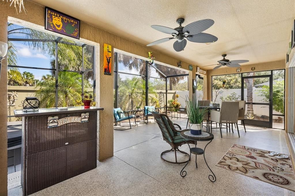 Active With Contract: $489,900 (3 beds, 2 baths, 1695 Square Feet)